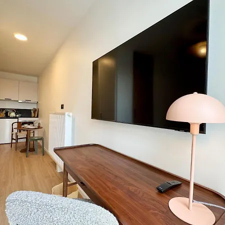 We Live Sharies A404 Apartment Reims